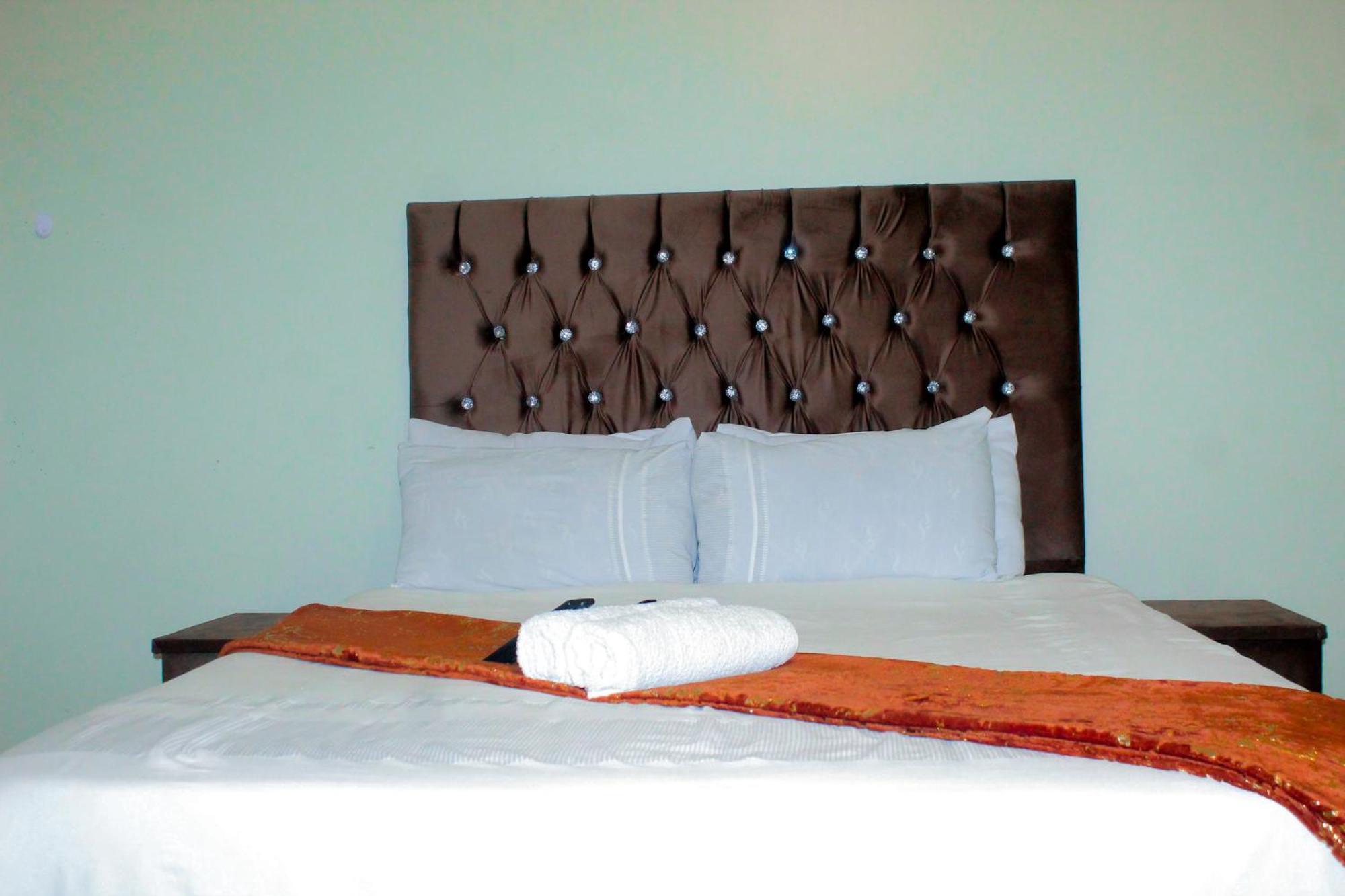 מאנזיני The Rest Camp Lodge And B&B מראה חיצוני תמונה